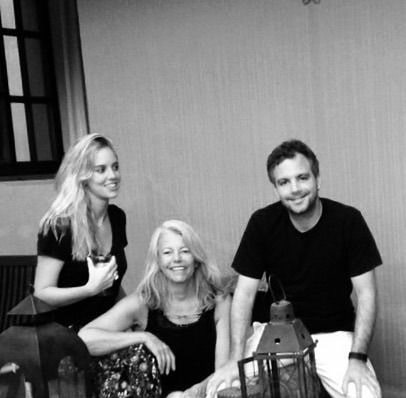 A picture of Lola's half-siblings with their mother Dominique Beynard.
